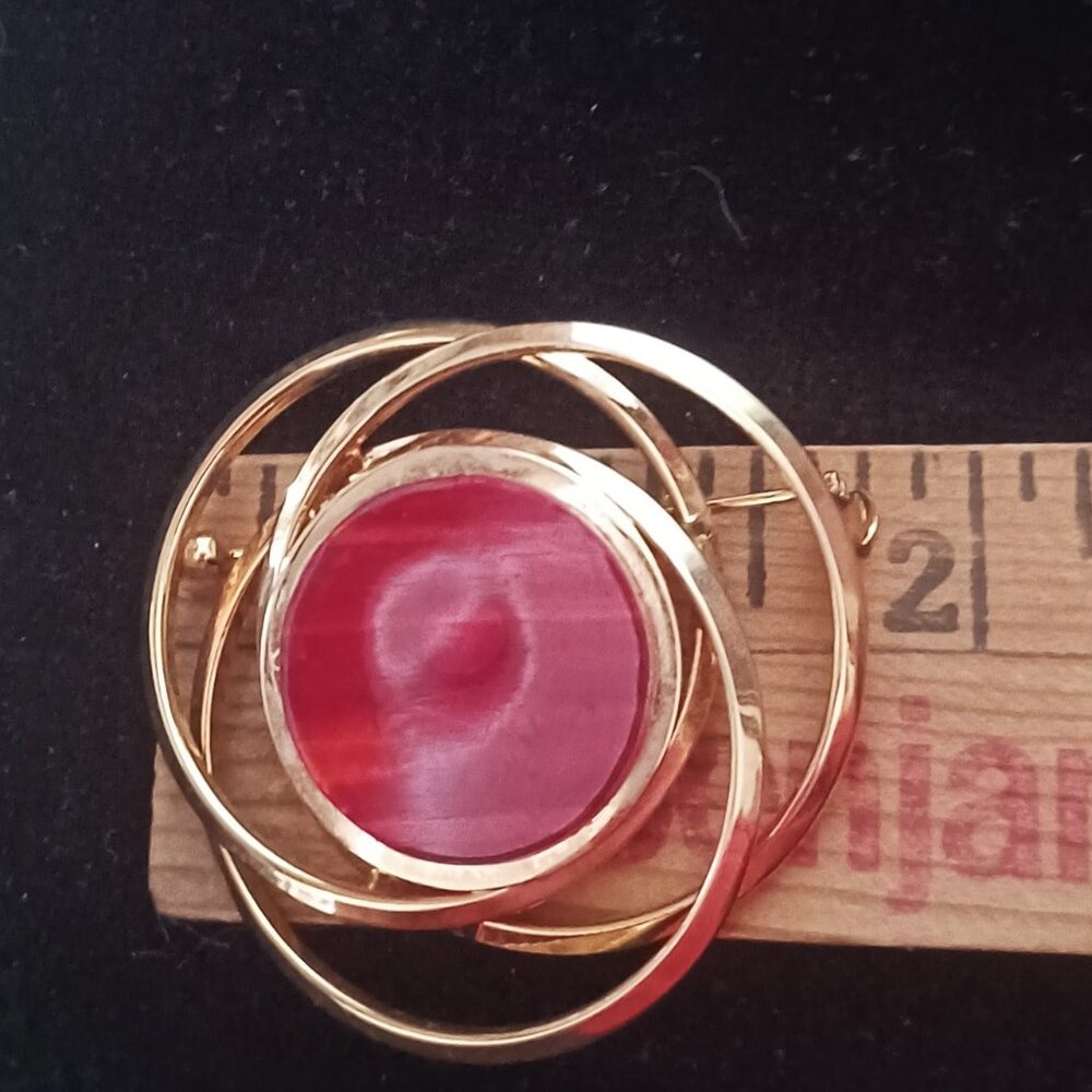 Vintage Gold Tone Red Enamel - Picture 4 of 4